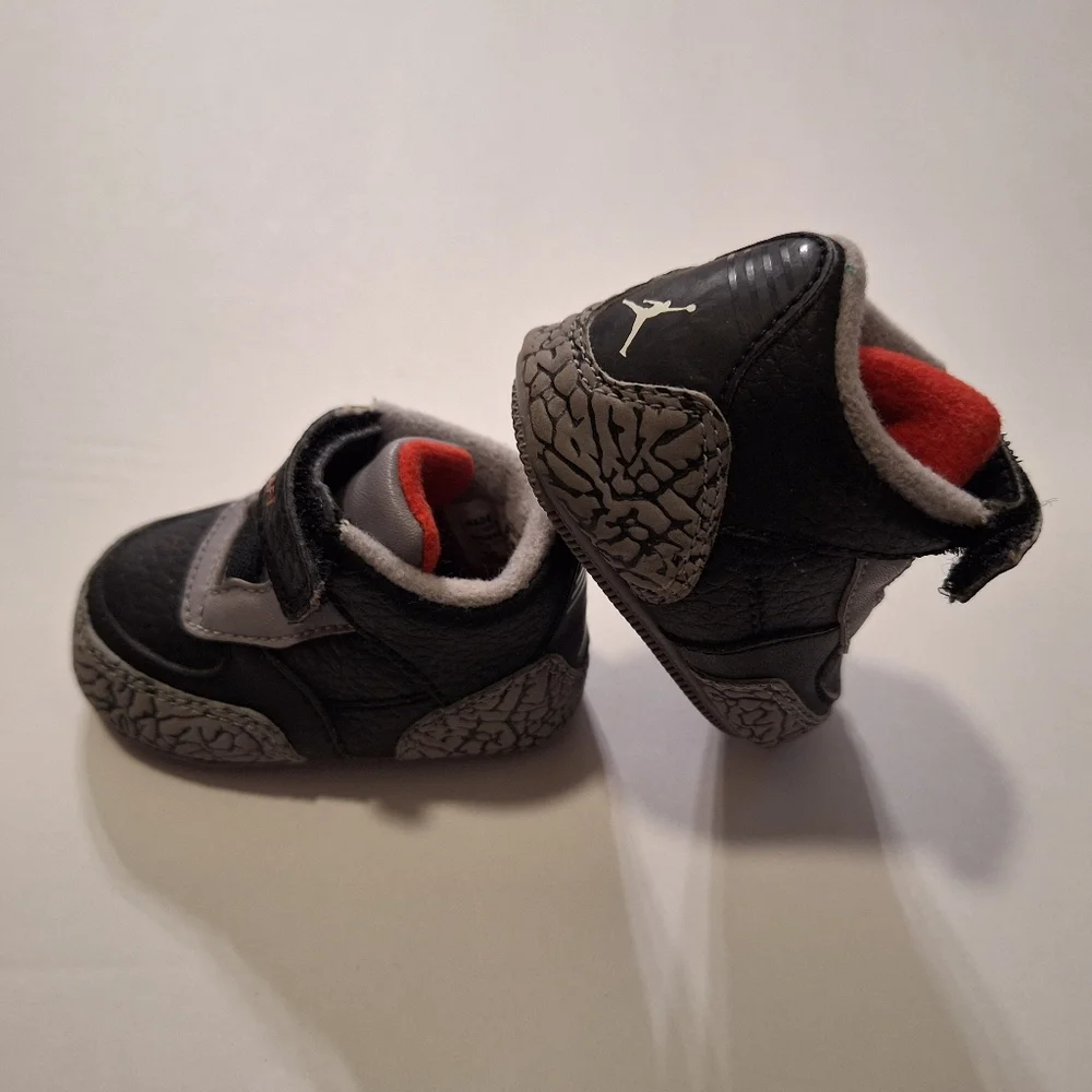 Air Jordan 3 Retro Black Cement Boys Size 1C Pre-Owned Excellent Condition